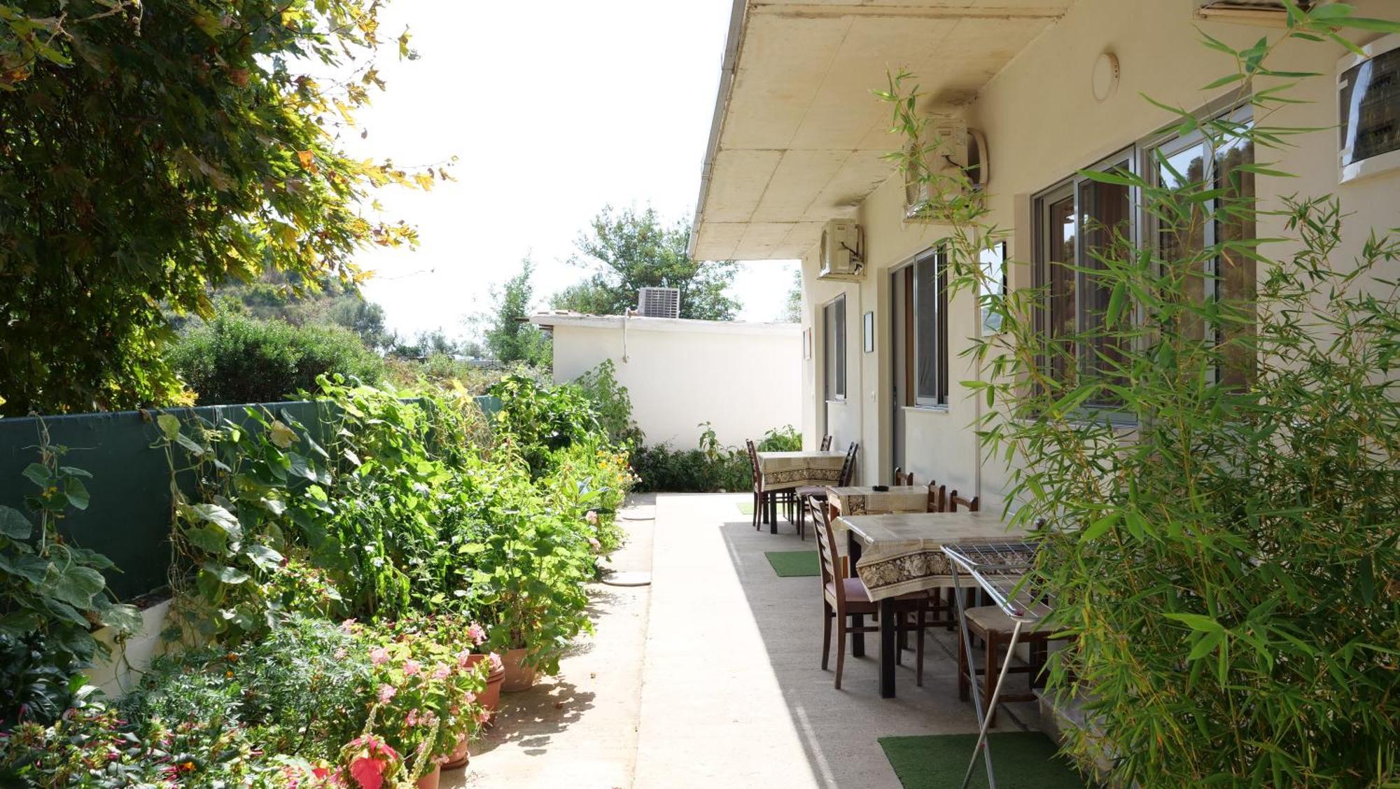 Bunec Seascape Villa Piqeras ภายนอก รูปภาพ